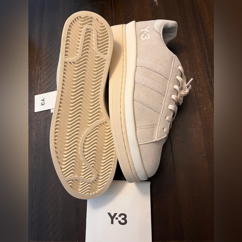 Y3 HICHO “Off White” (never been worn, in box with shoe bags) Size 9/12